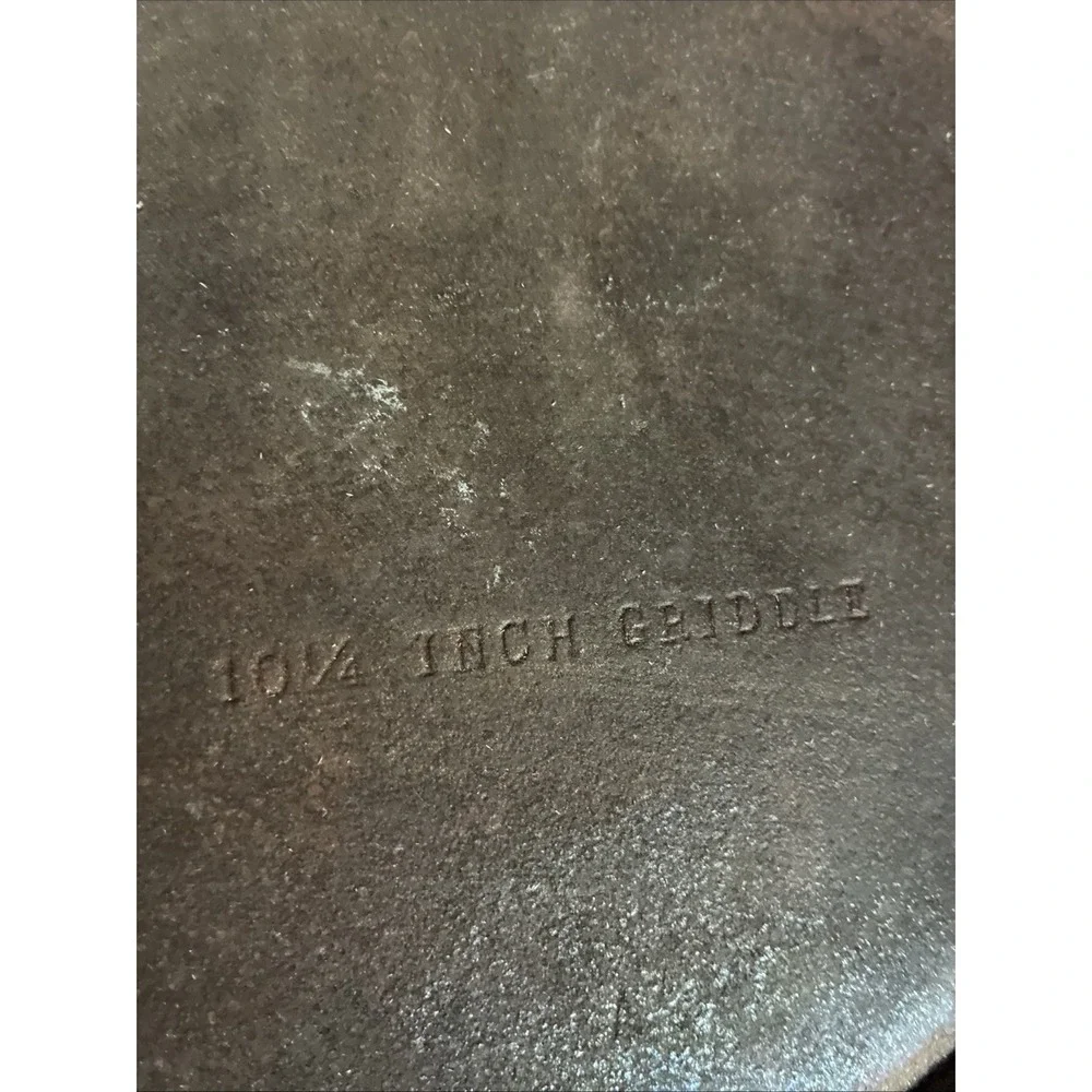Vintage Cast Iron Round 10 1/4